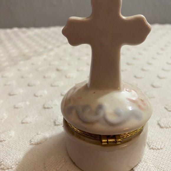 Cross Trinket Box - Picture 3 of 7